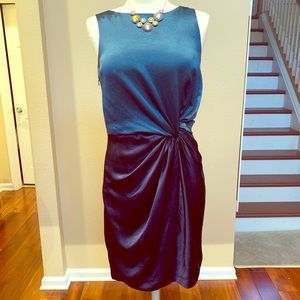 🌟 HALSTON H Ruched dress